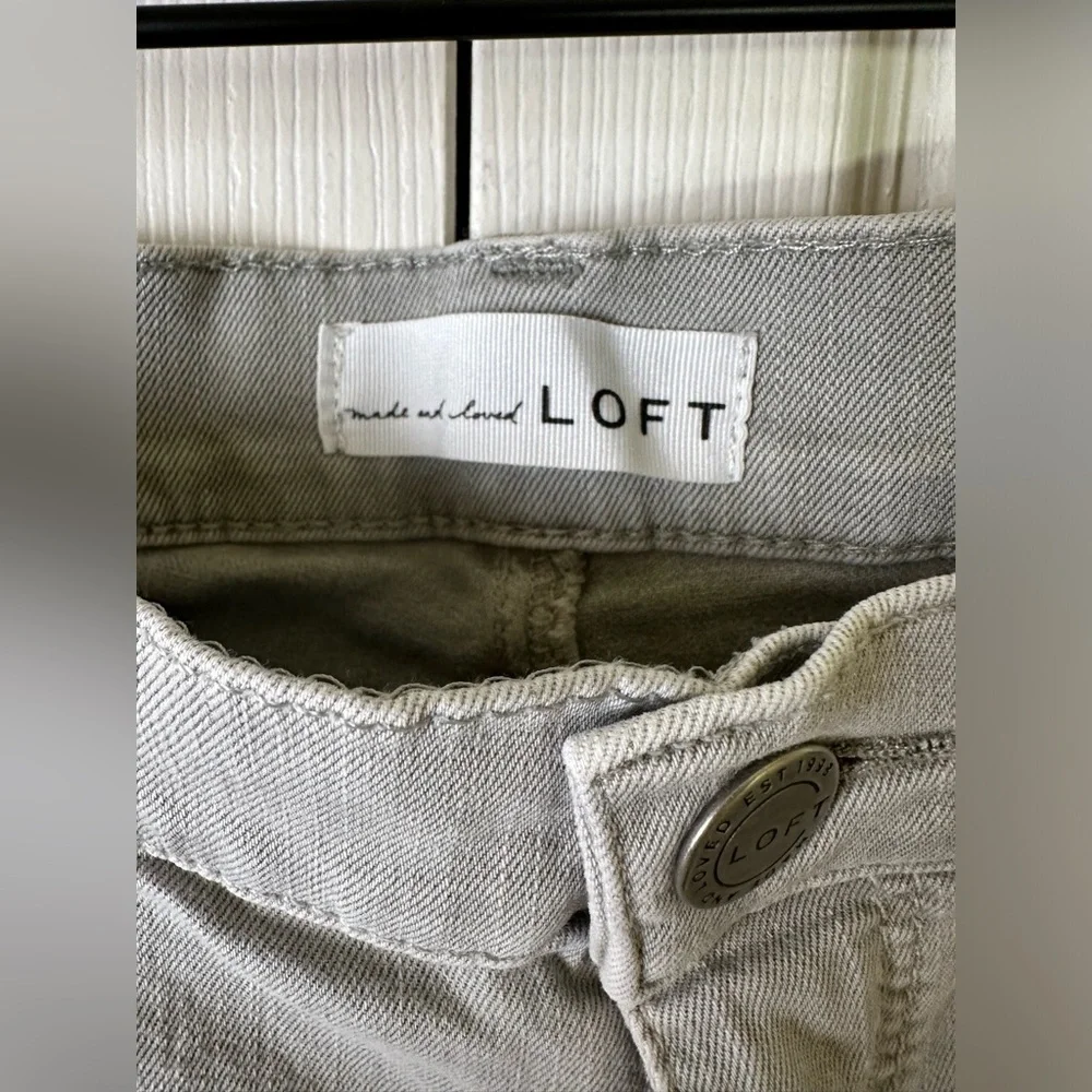 Loft Pants Womens 28 6 Jeans Modern Skinny Crop Light Gray Straight Leg Raw Hem - Picture 4 of 9